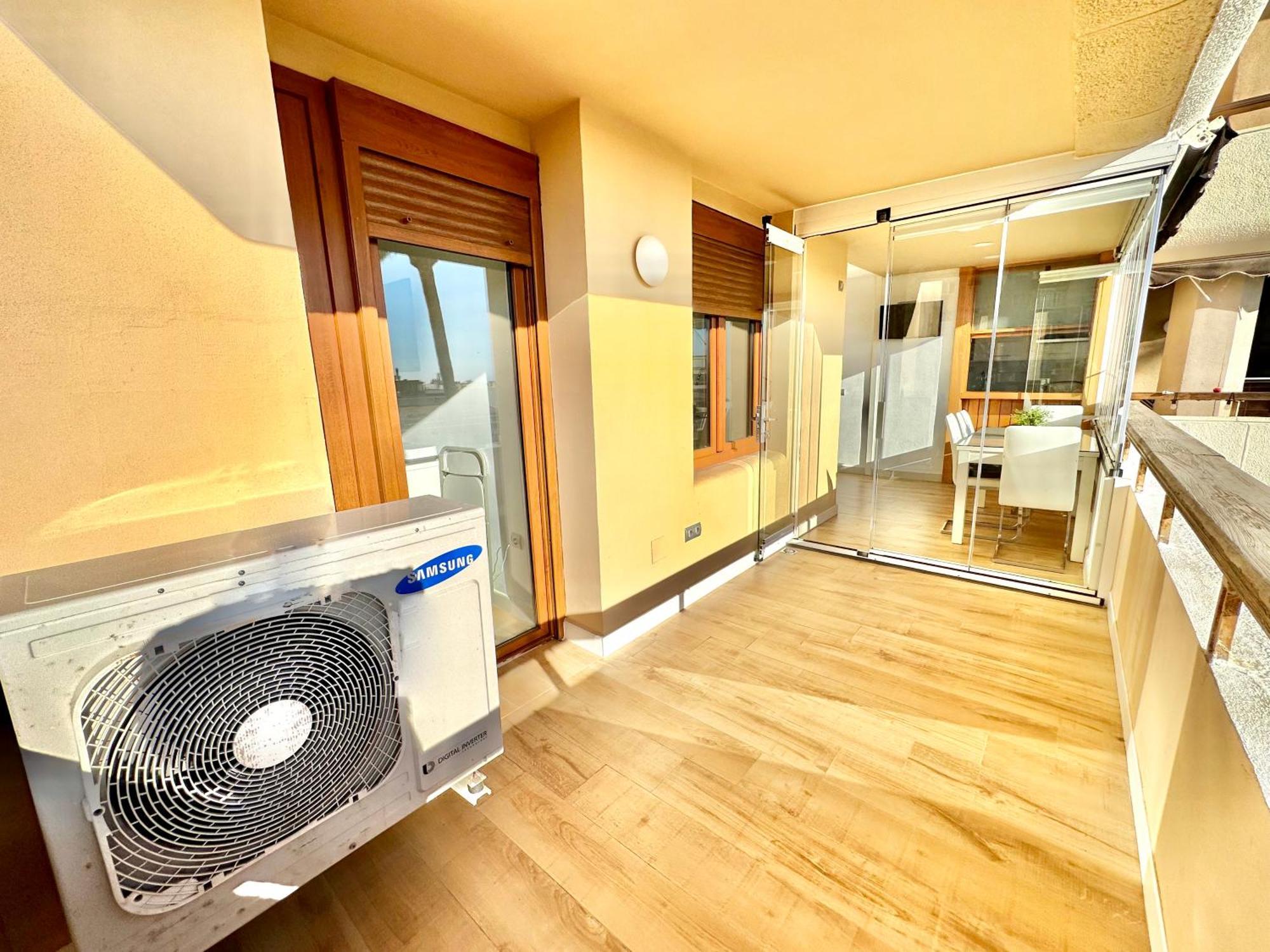 Gorgeous Apartment At The Sea In La Carihuela! Torremolinos Kültér fotó
