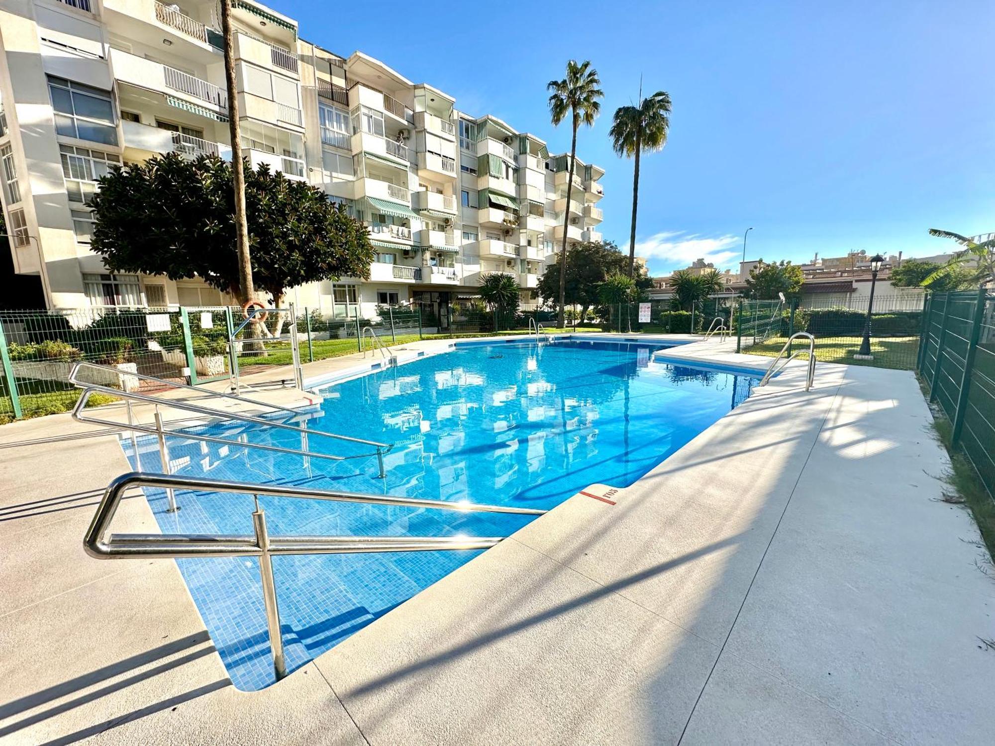 Gorgeous Apartment At The Sea In La Carihuela! Torremolinos Kültér fotó