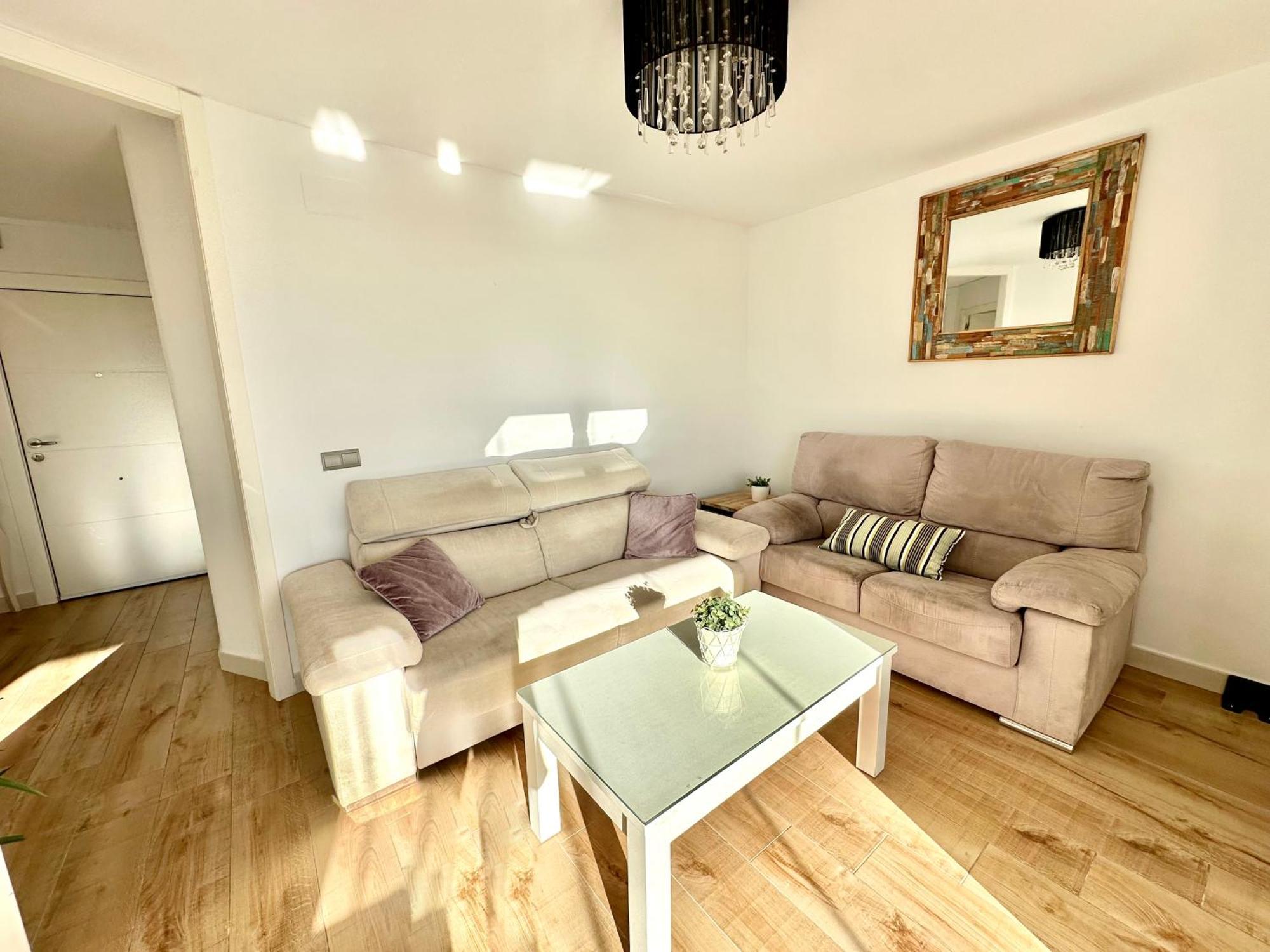 Gorgeous Apartment At The Sea In La Carihuela! Torremolinos Kültér fotó