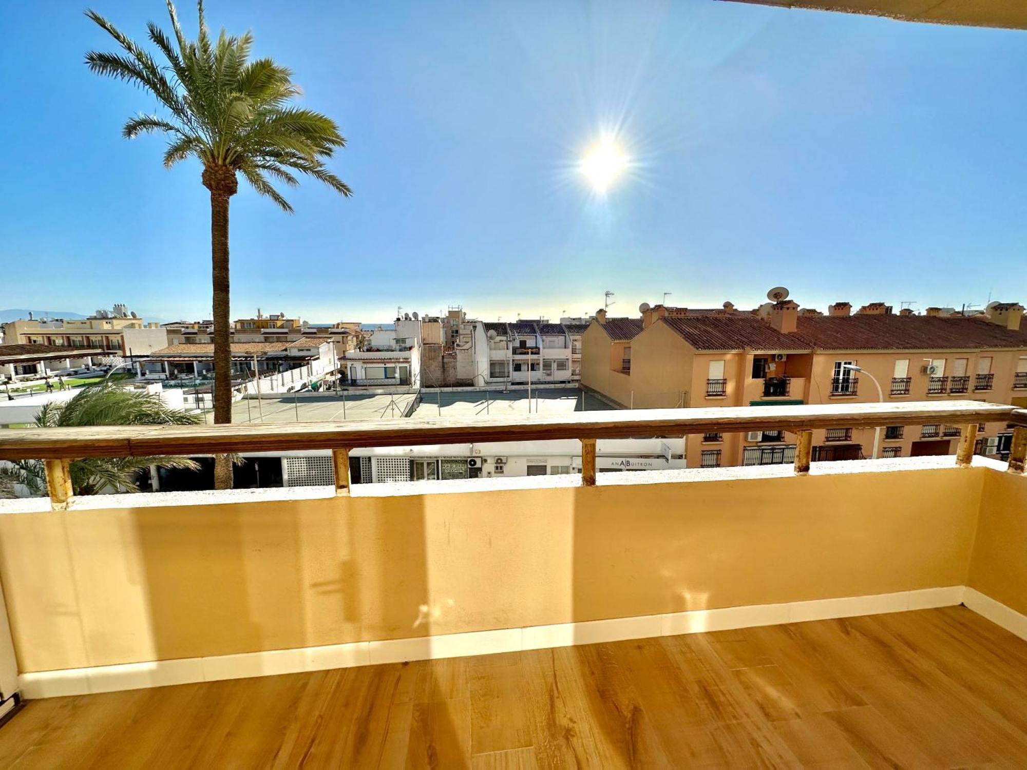 Gorgeous Apartment At The Sea In La Carihuela! Torremolinos Kültér fotó