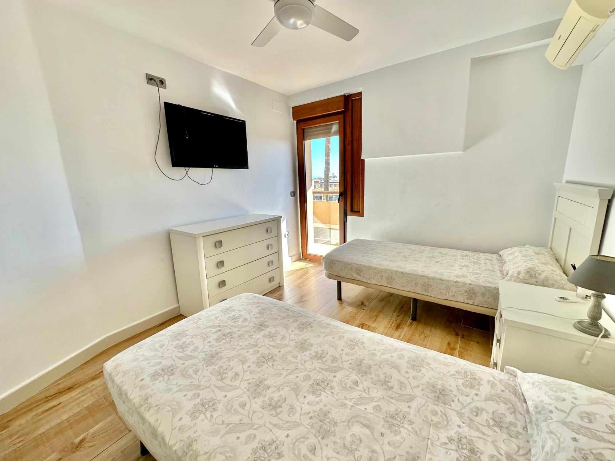 Gorgeous Apartment At The Sea In La Carihuela! Torremolinos Kültér fotó